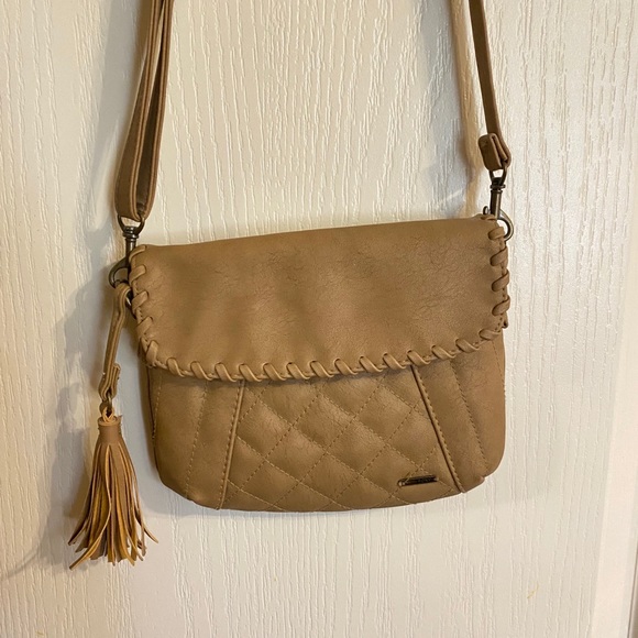 Roxy Purse - Picture 1 of 7